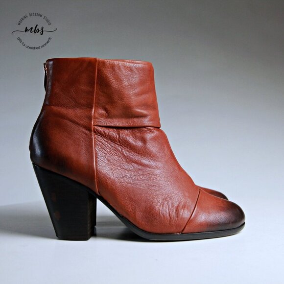 Vince Camuto Hadley Leather Heel Ankle Boots Brown Women 8 - Picture 1 of 13